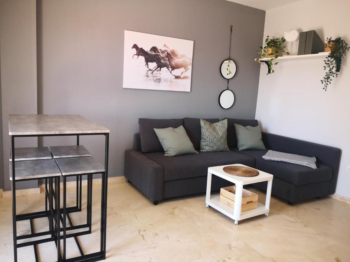Marina De Casares Suites San Luis de Sabinillas Εξωτερικό φωτογραφία