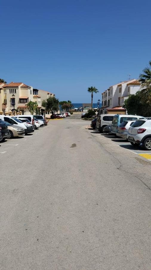 Marina De Casares Suites San Luis de Sabinillas Εξωτερικό φωτογραφία